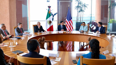 México y EU refuerzan coordinación migratoria y combate al tráfico de personas