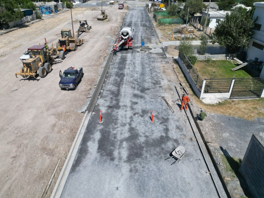 Avanza pavimentación del Gobierno de Carlos Peña Ortiz en la Ernesto Zedillo