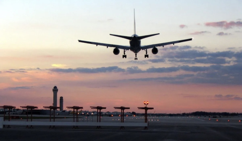 EU emite avisos por posibles interferencias aéreas de México a Ecuador