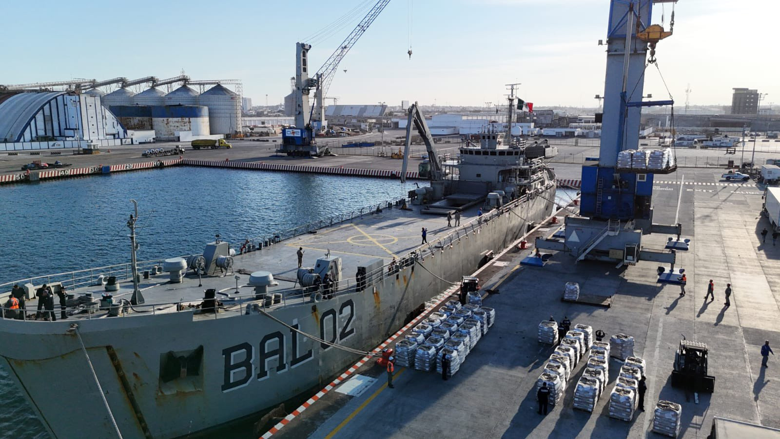 México envía más de 800 toneladas de ayuda humanitaria a Cuba