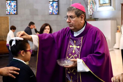 Inicia la Cuaresma en Nuevo Laredo: Iglesias reciben a fieles para la imposición de ceniza