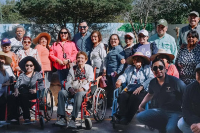 Fomenta Comisión de Parques la inclusión social con actividades recreativas para adultos mayores
