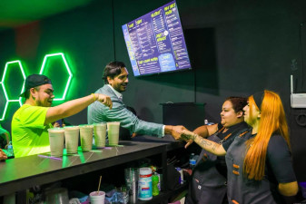 Inauguró Alcalde Carlos Peña Ortiz expansión de negocio local