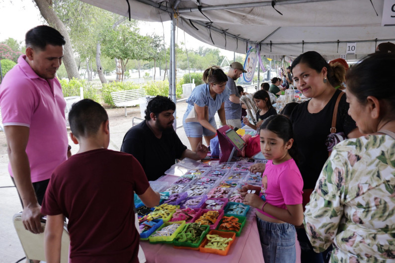 Invita Gobierno Municipal al Bazar Primavera en Plaza de la Mujer