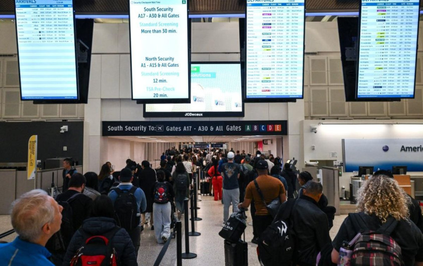 Estados Unidos desplegará agentes de ICE en aeropuertos