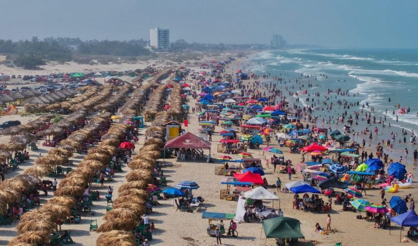 Tamaulipas vive auge turístico con miles de visitantes en sus playas