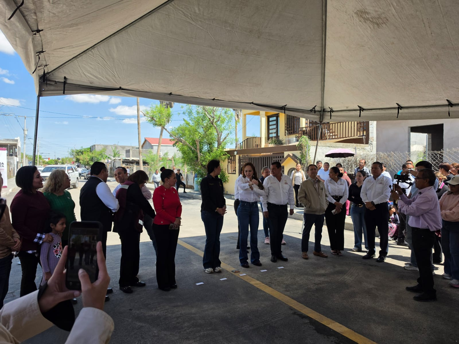 Entregan en pavimentación en la colonia Francisco Villa