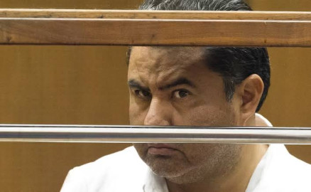Suspenden registro ministerial a Naasón Joaquín; FGR busca reabrir investigación en México