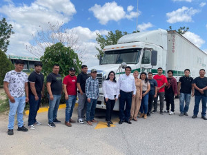 Capacitan UTNL e ITACE a nuevos operadores mediante curso de tracto-camiones