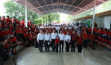 Américo Villarreal refuerza educación en Tamaulipas con inversión y apoyos escolares