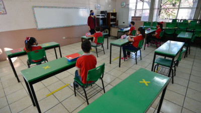 SEP revisa fecha de regreso a clases tras adelantar fin del ciclo escolar