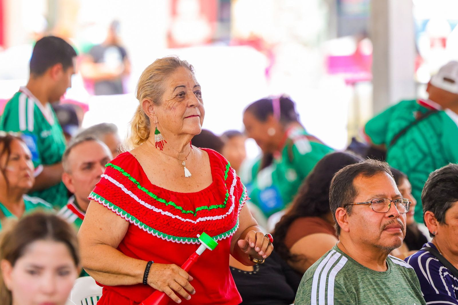 Compartieron emociones del Mundial de Futbol familias reynosenses en la plaza Miguel Hidalgo