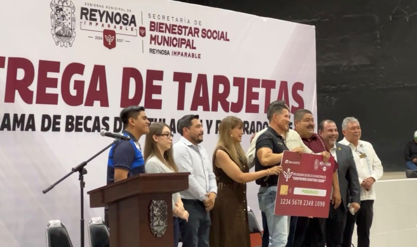 Apuesta Reynosa por la especialización con entrega de becas para titulación y posgrado