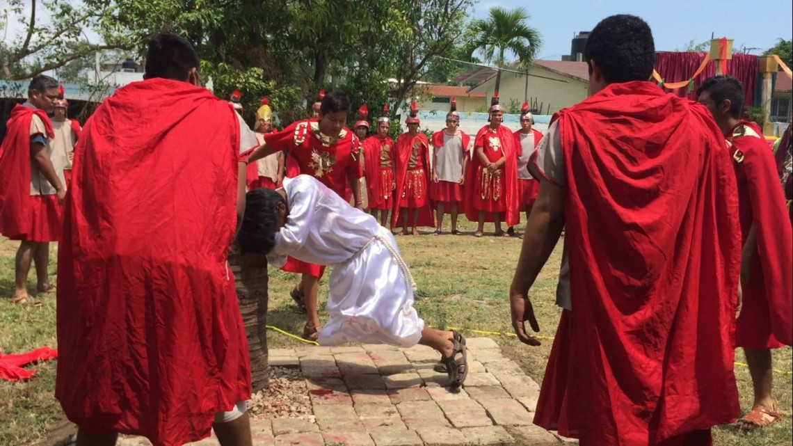 Viacrucis del alma se lleva con gran exito el viernes pasado