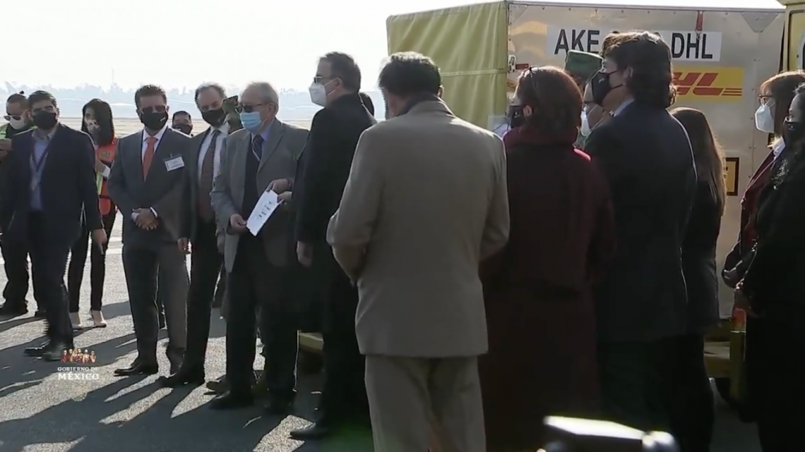 Llega primer embarque de la vacuna de Pfizer contra el covid-19  a México