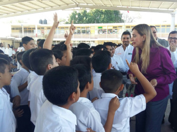 Prevalecerá transparencia en entrega de becas