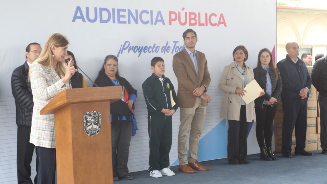 DIF y Ayuntamiento benefician a familias de Lomas