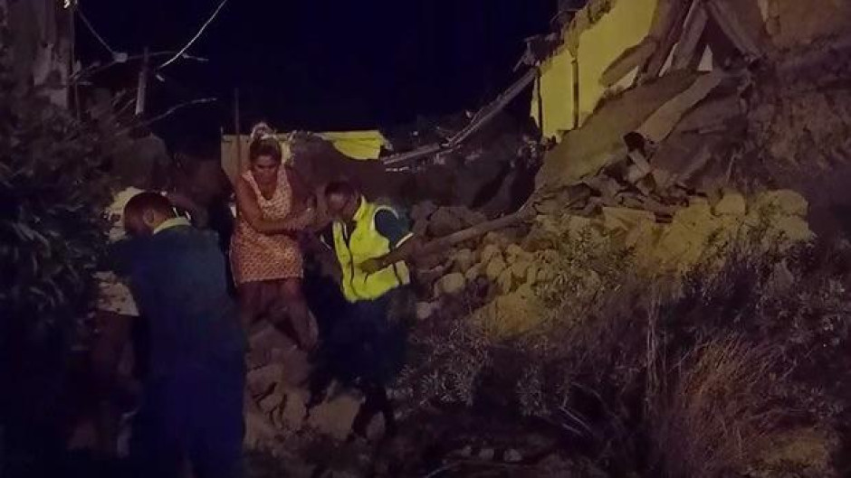 Isla italiana es sacudida por sismo 