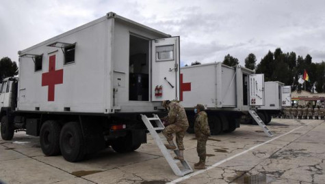 China dona hospital militar móvil contra coronavirus a Bolivia