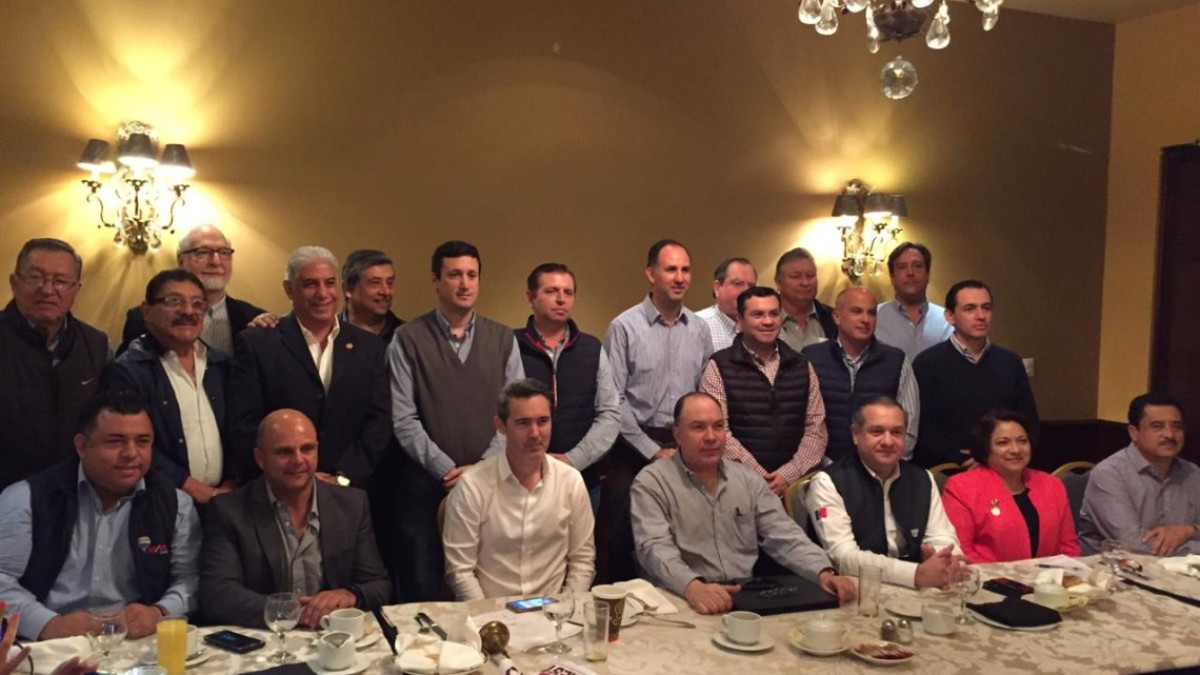 Se reúnen empresarios del sur de Tamaulipas con José Ramón Gómez Leal 
