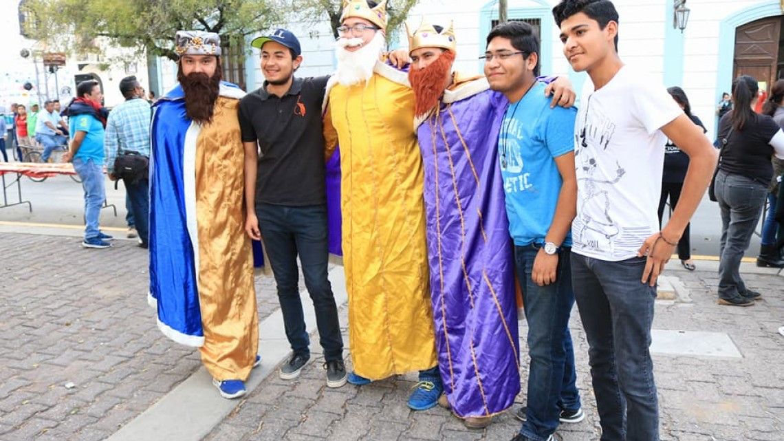 Realizan evento de partido de Rosca