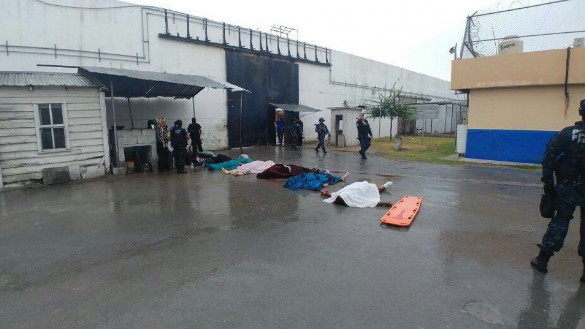 Suman 9 muertos y 7 lesionados por riña en Penal de Reynosa
