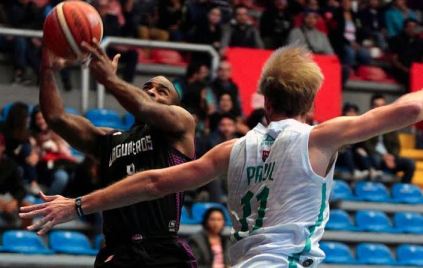 Laguneros derrota a domicilio a Abejas 79-72