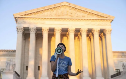 Rechaza Corte Suprema de EU bloquear Ley antiaborto en Texas