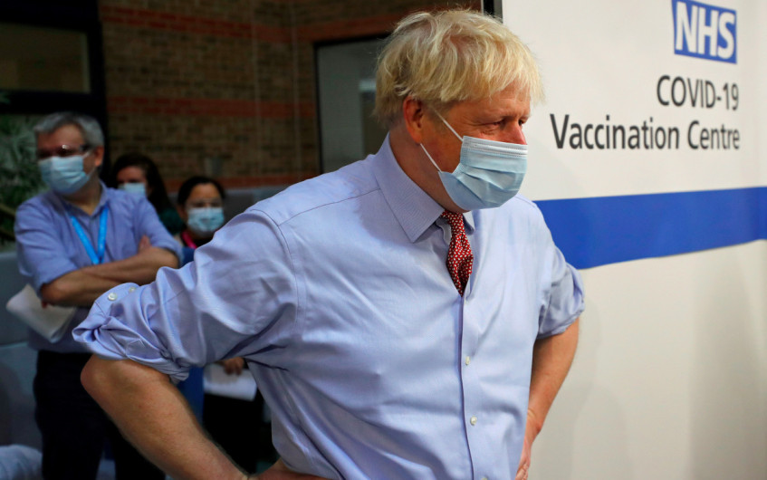 Vacunación Covid reduce muertes y hospitalizaciones en RU