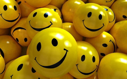 Celebremos este día con una gran ¡sonrisa!