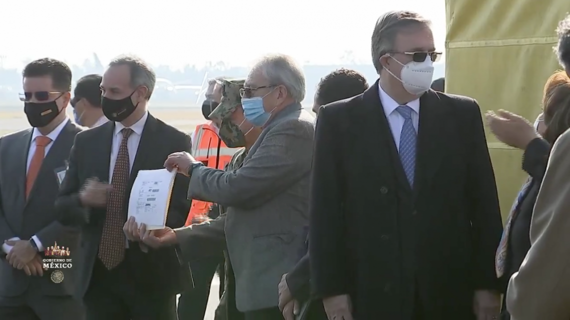 Llega primer embarque de la vacuna de Pfizer contra el covid-19  a México