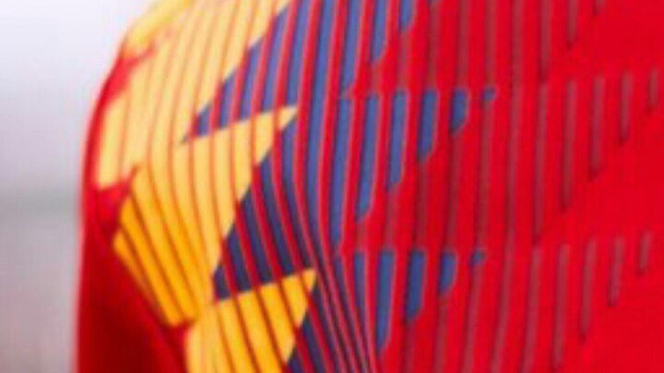 Playera de España para Mundial de Rusia causa polémica