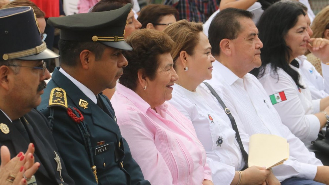 Realizan con éxito desfile conmemorativo de la independencia de México