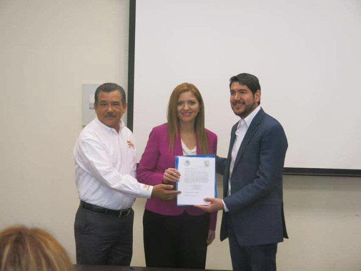 Héctor Escobar nombra a la nueva jefa CREDE Matamoros 