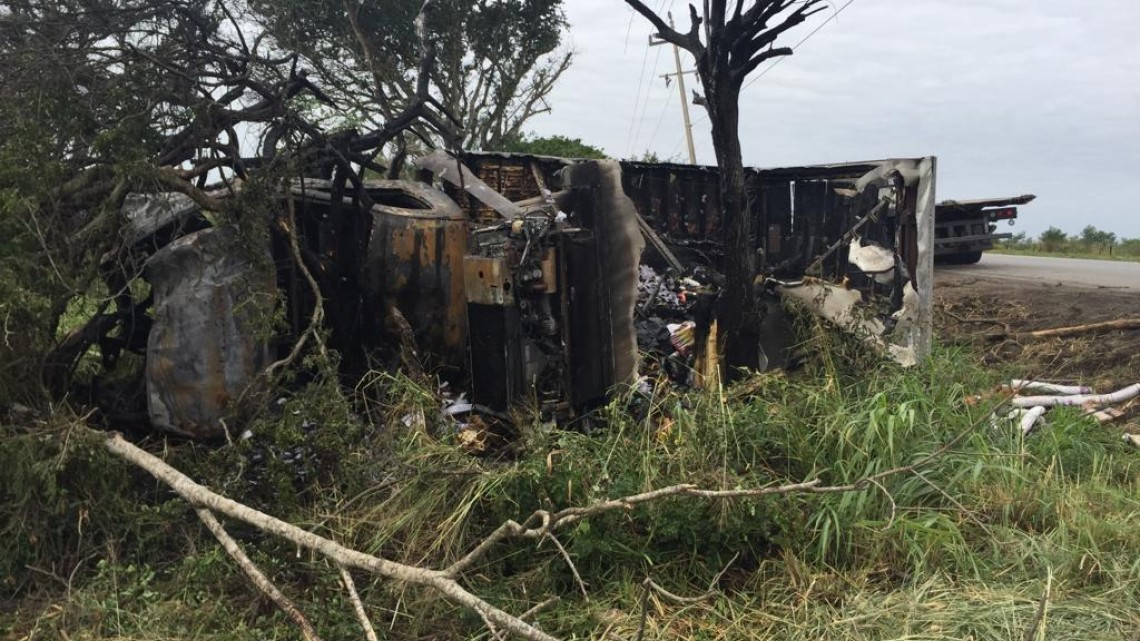 Joven conductor salva la vida milagrosamente