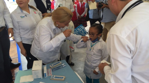 Buena salud bucal se fomenta desde la niñez