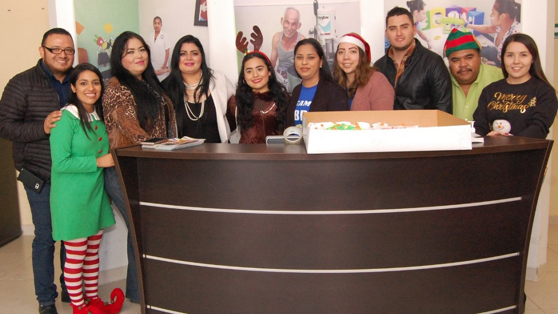 Convive Presidenta Del DIF con pacientes de la UBR