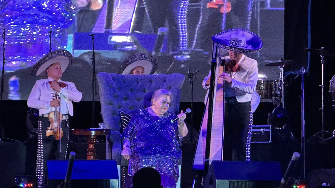Se presenta con gran éxito Paquita la del Barrio en Reynosa
