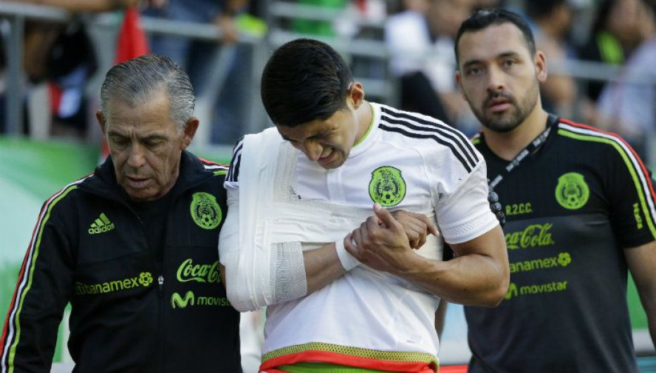 Alan Pulido queda fuera del Apertura 2017