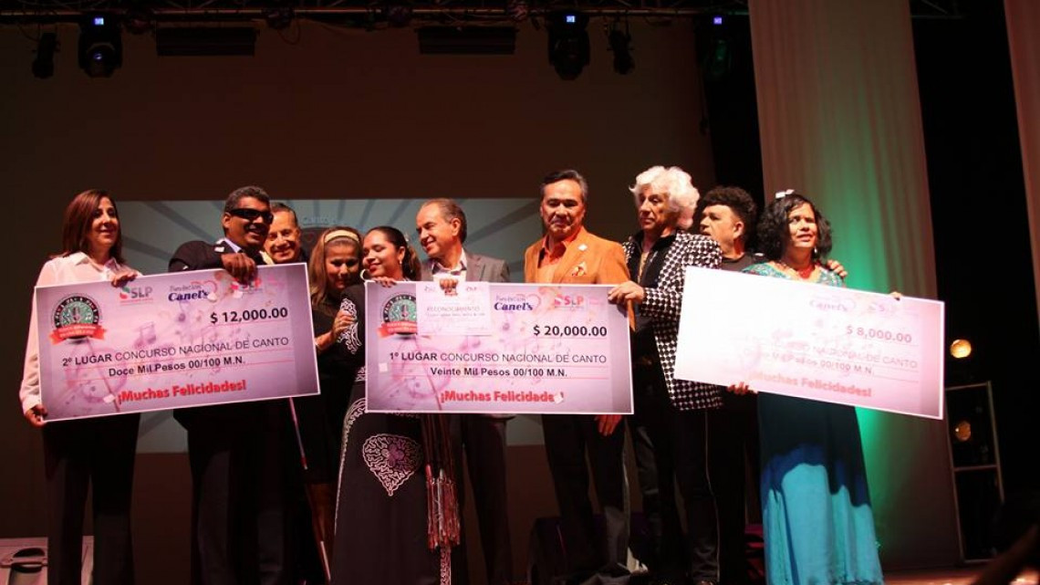 DIF felicita a Carolina por su 1er lugar en "Todos diferentes en una sola voz"