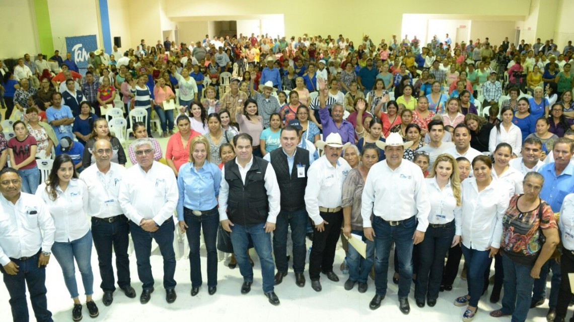 Benefician apoyos sociales a familias de San Fernando 