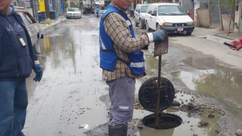 Grasas saturan línea de drenaje en San Marcos