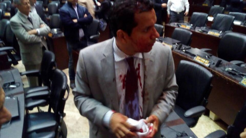 Se registran actos violentos en Congreso de Venezuela 