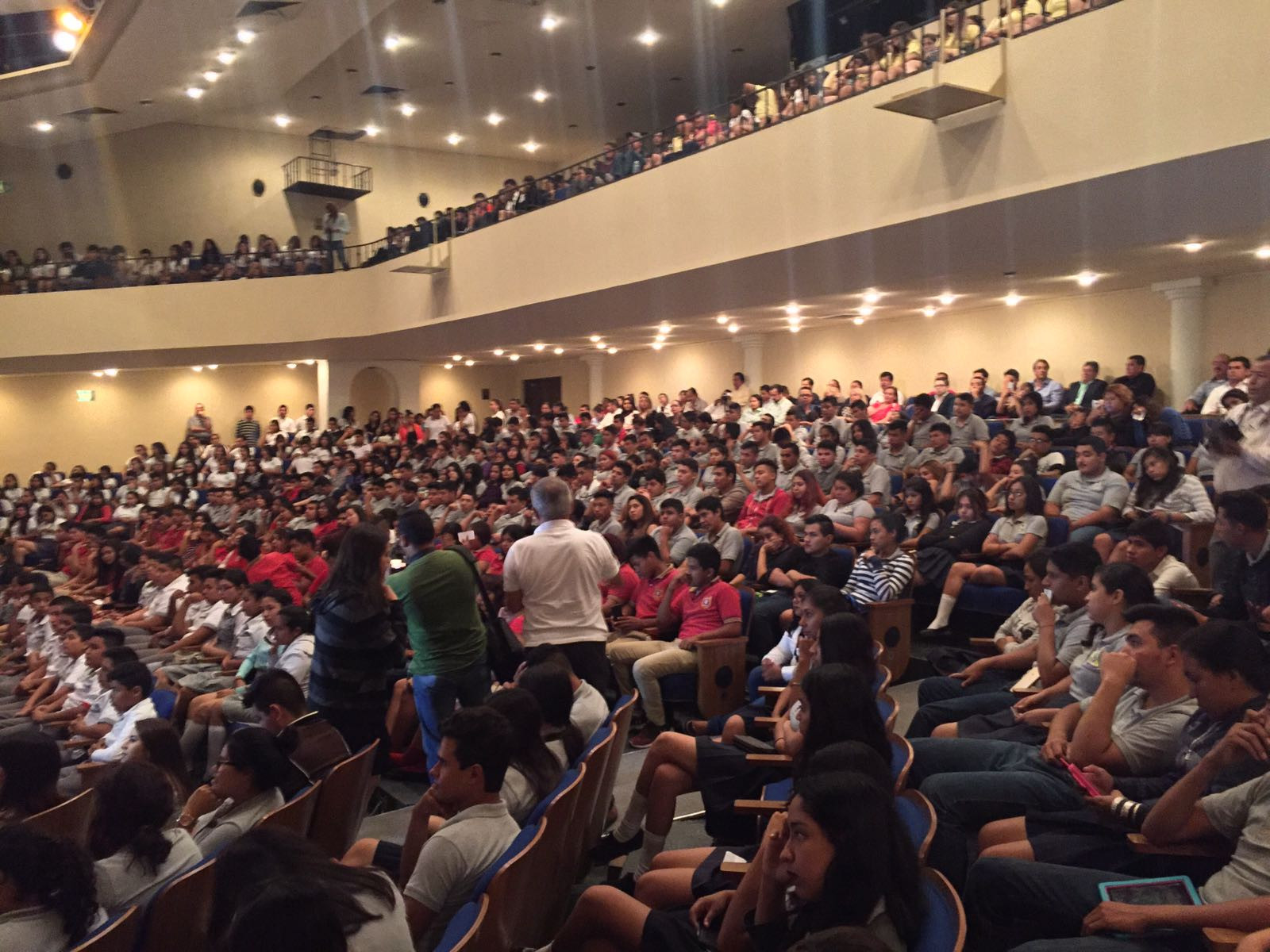 Marco Antonio Bracho sensibiliza a jóvenes de Matamoros 