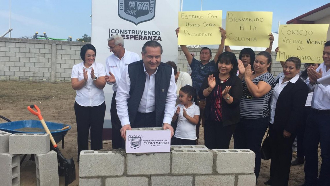 Arranca Oseguera con obra escolar