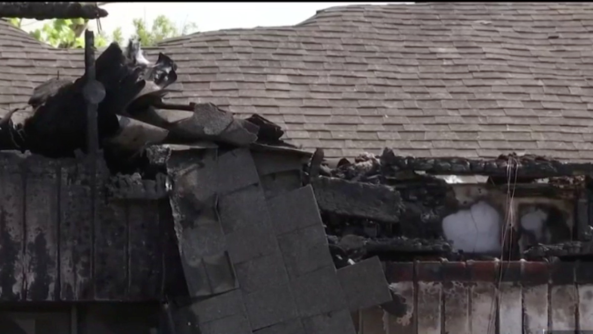 Familia de Mission pierde su hogar tras voraz incendio 