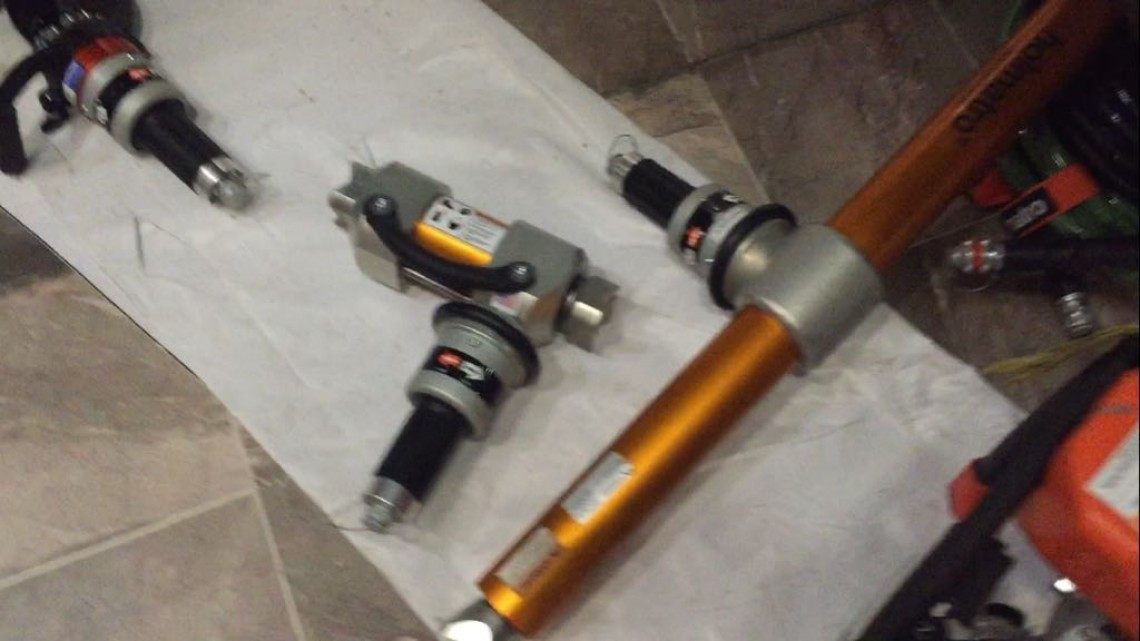 Brigadistas de emergencias de la API Altamira se integran a la ayuda en la CDMX