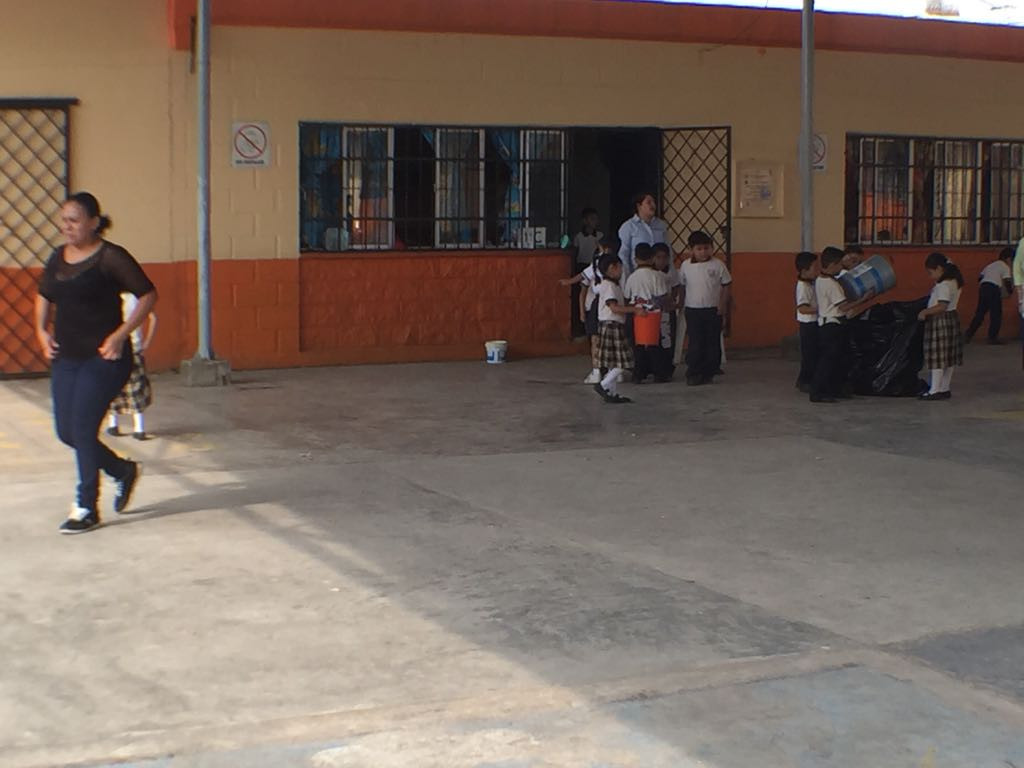 Capacitarán a sociedad de padres de familia sobre derechos y obligaciones