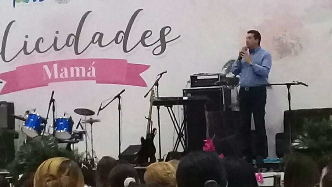 Mamás burócratas se van de puente