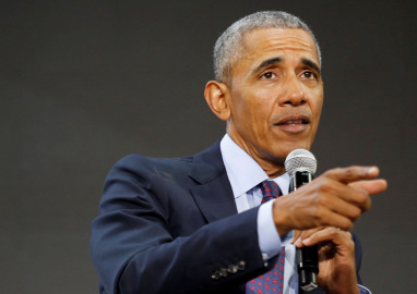 Barack Obama regresa al mundo político